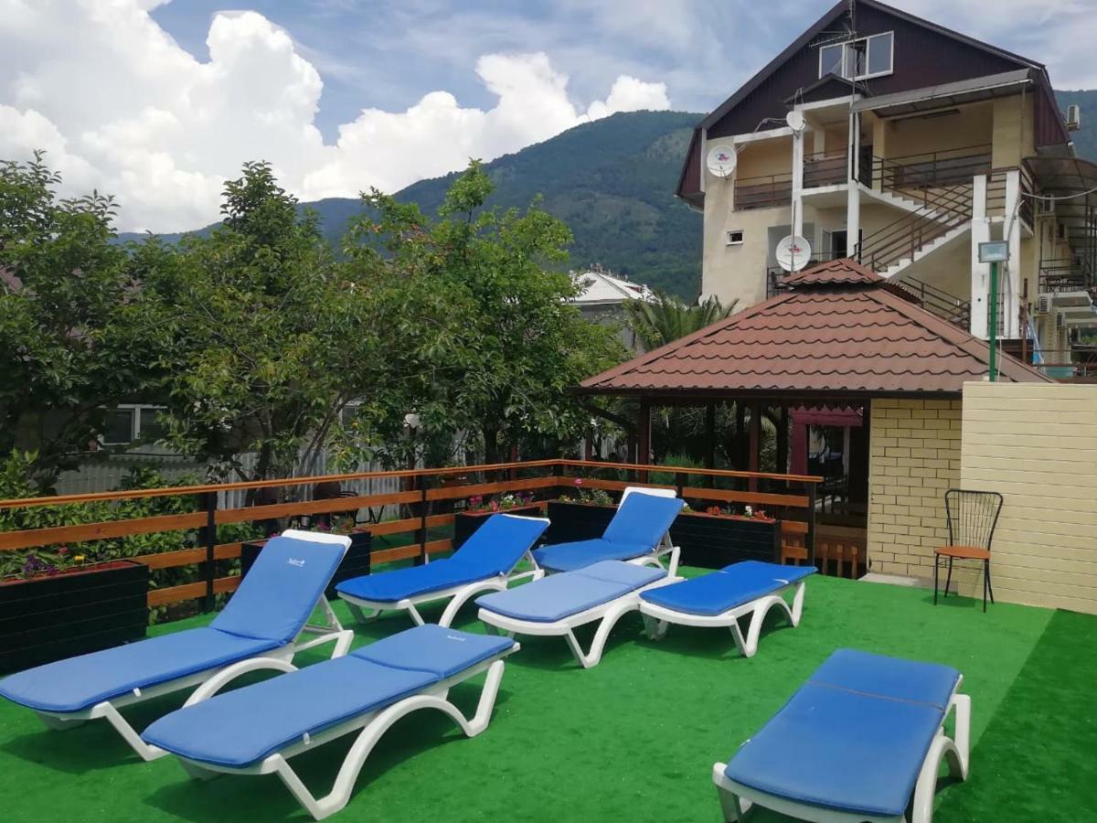 U Ruslana Guest House Gagra Buitenkant foto